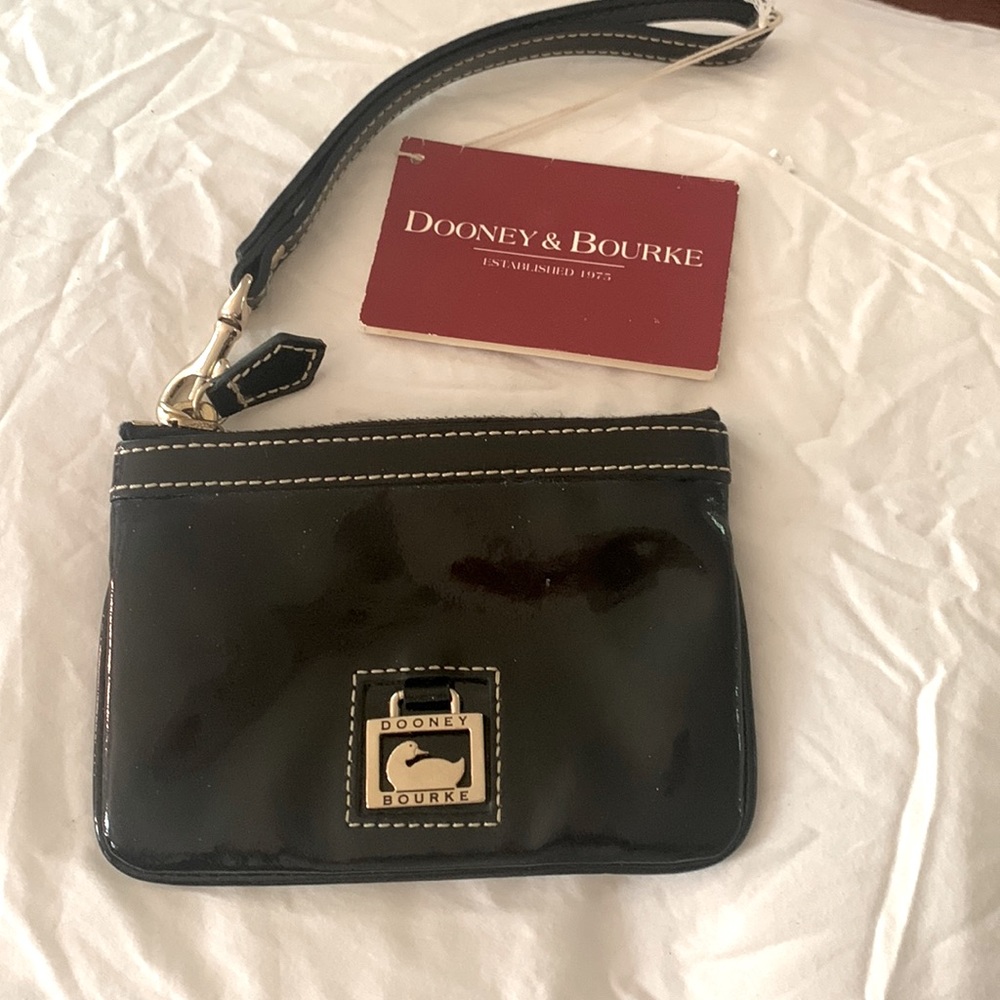 Dooney & Bourke black patent leather wristlet net